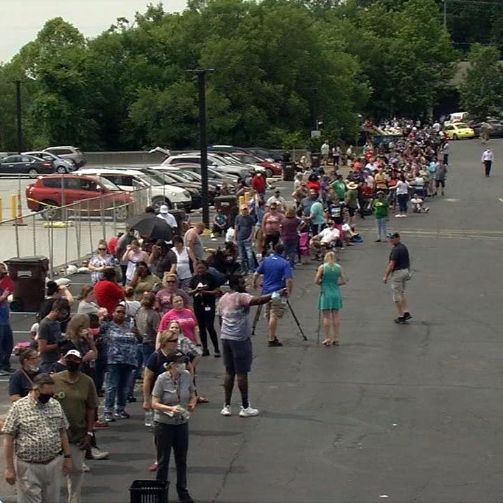 unemployment line frankfort ky 6-17-20 (1).jpg